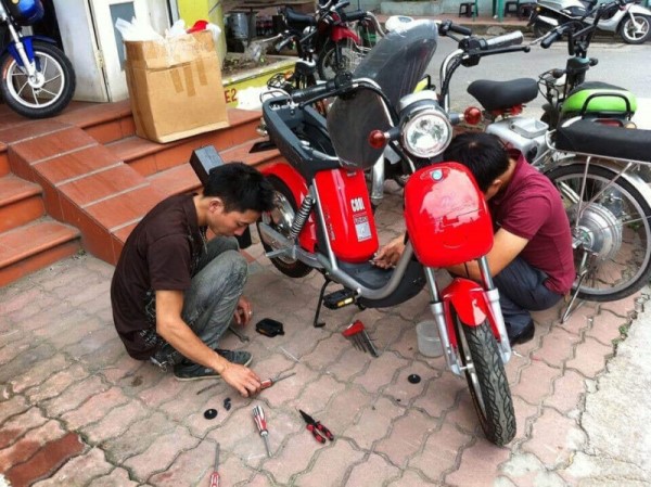 Cách sửa xe đạp điện sạc không vào - Liên hệ Hệ thống xe điện Sài Gòn